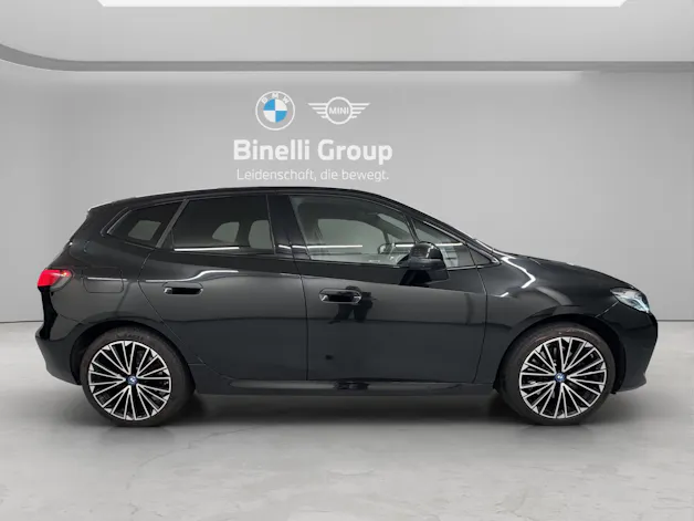BMW 230e xDrive paddles Active Tourer