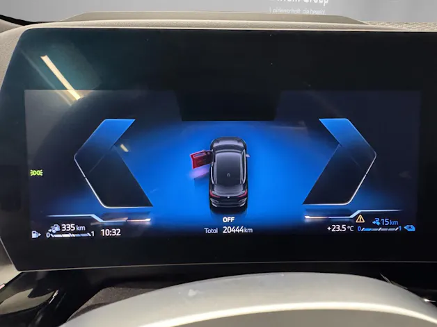 BMW 230e xDrive paddles Active Tourer