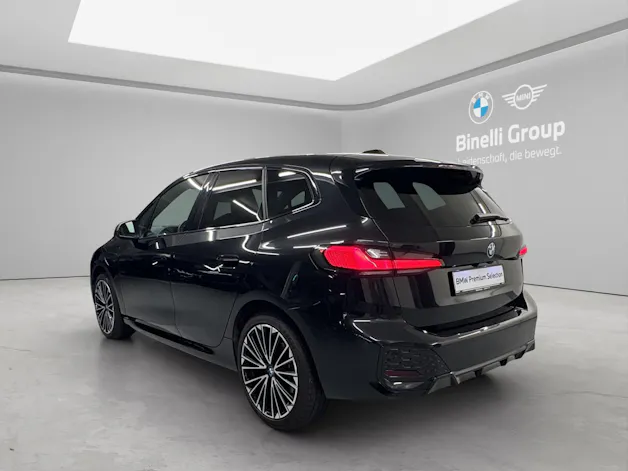 BMW 230e xDrive paddles Active Tourer