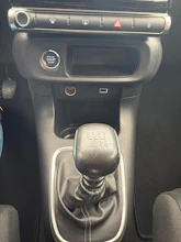 https://vehicle.imgix.net/4376017/ceecb510-68b6-4ba5-9760-29f14cd0a4b3.jpg