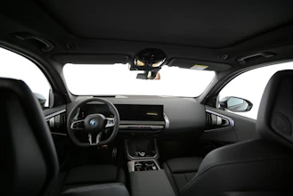 https://vehicle.imgix.net/4376062/45f6d9ad-05d7-42f8-9d2b-5c29ea7e45ce.jpg