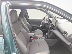 Fahrzeugbild TOYOTA Yaris Cross 1.5 VVT-i HSD Premium AWD-i