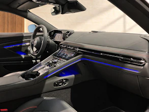 https://vehicle.imgix.net/4376083/109256f3-cbda-4c6c-9ffd-bfdfa3709132.jpg