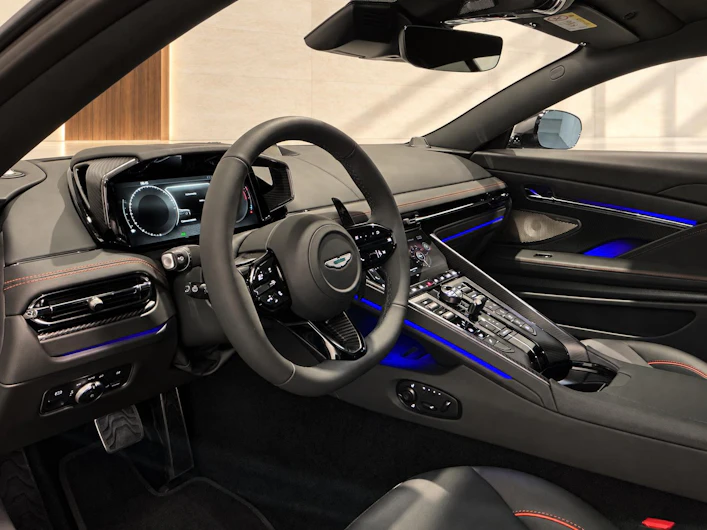 immagine del veicolo ASTON MARTIN DB12