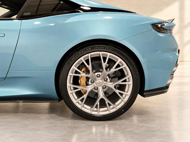 ASTON MARTIN DB12 Coupé 4.0 S V8 Bi-Turbo
