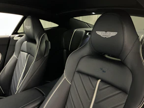https://vehicle.imgix.net/4376087/f176854f-2282-4271-8565-e2b9e30e956f.jpg