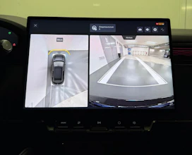 https://vehicle.imgix.net/4376092/96d4bfc8-9547-4f06-bb58-0849cee70b99.jpeg