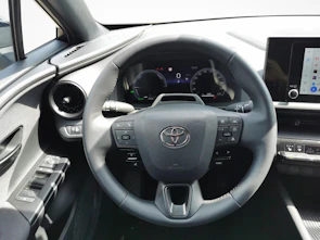 Fahrzeugbild TOYOTA C-HR 1.8 HEV Comfort