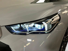 https://vehicle.imgix.net/4376189/c3a33072-b84d-4a05-815b-f82004db2eb4.jpg