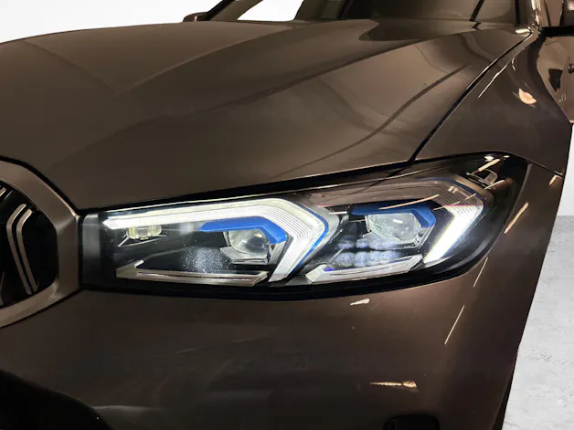 BMW 320d xDrive SAG Touring