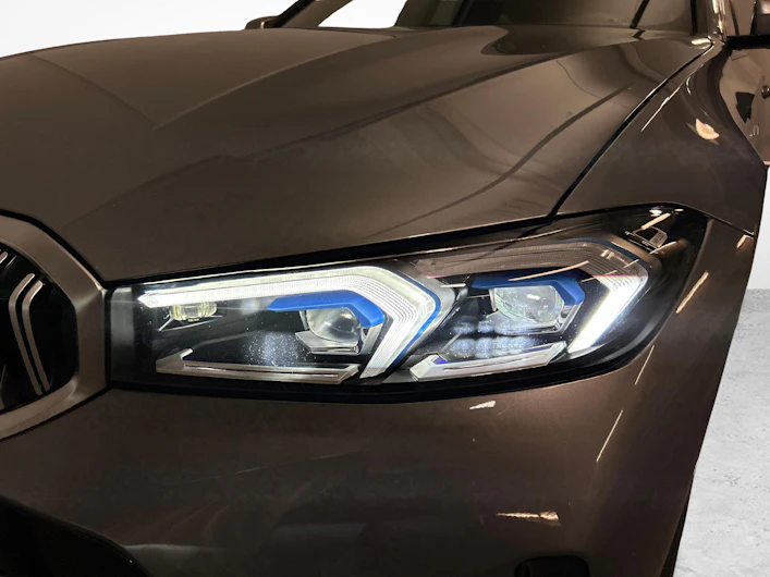 immagine del veicolo BMW 3 SERIES