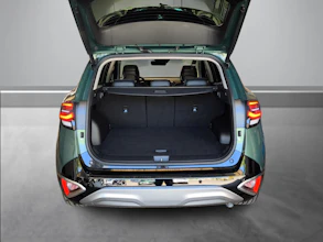https://vehicle.imgix.net/4376196/f8bfa38e-73f3-4f25-8858-f773064cd078.jpg