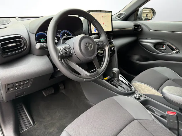 Toyota Yaris Cross 1.5 VVT-i HSD Premium AWD-i