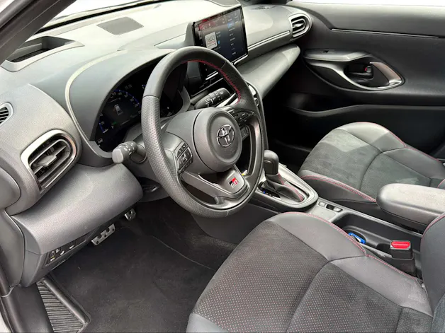 Toyota Yaris Cross 1.5 VVT-i HSD GR Sport