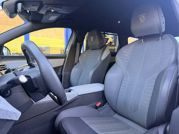 Peugeot 5008 1.2 Hybrid GT