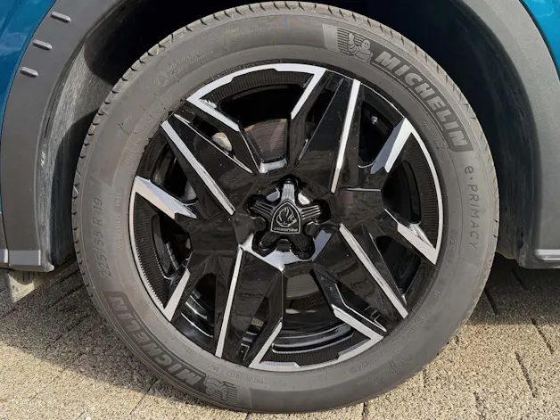 Peugeot 5008 1.2 Hybrid GT