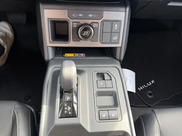 Toyota Hilux Double Cab.-Pick-up 59KWh Style