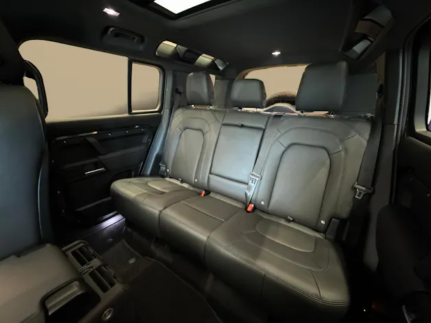 Land Rover Defender 110 3.0 D I6 350 X-Dynamic HSE