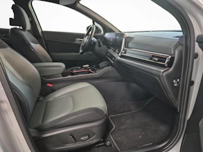 https://vehicle.imgix.net/4376261/1b2b32f7-9879-4e11-a005-966d68dc8119.jpg