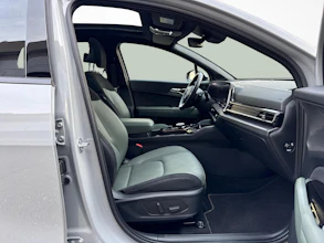 https://vehicle.imgix.net/4376304/54c906eb-9269-45b9-ab18-b5c0eb49d21d.jpg