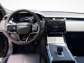 https://vehicle.imgix.net/4376307/a6c79518-f037-4f25-9cb4-cd3adbaa1bc1.jpg