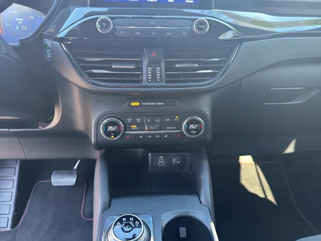 FORD Kuga 2.5 Plug-in Hybrid ST-Line X