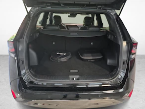 https://vehicle.imgix.net/4376348/e56476ea-e287-4609-956e-4dafd1842471.jpg