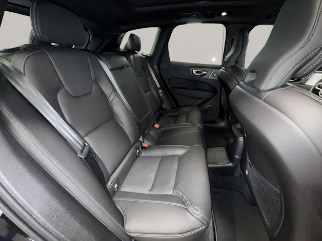 VOLVO XC60 2.0 T8 TE Ultra Dark eAWD
