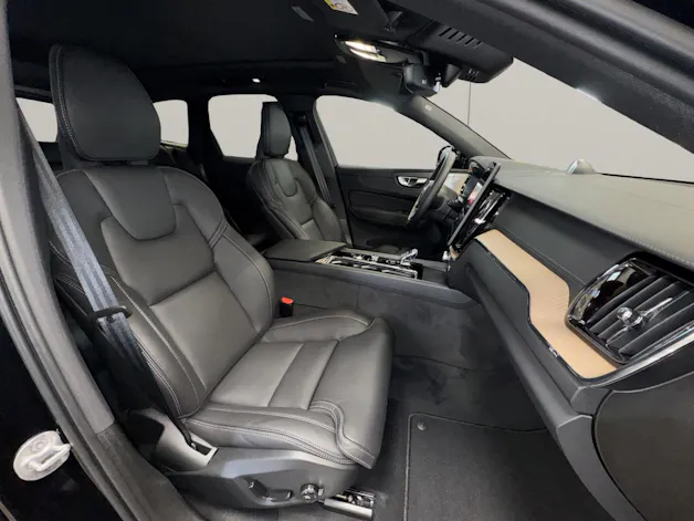VOLVO XC60 2.0 T8 TE Ultra Dark eAWD