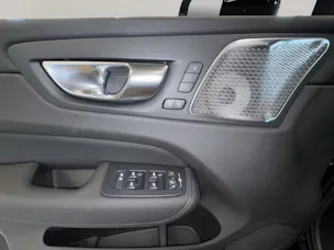 Volvo XC60 2.0 T8 TE Ultra Dark eAWD