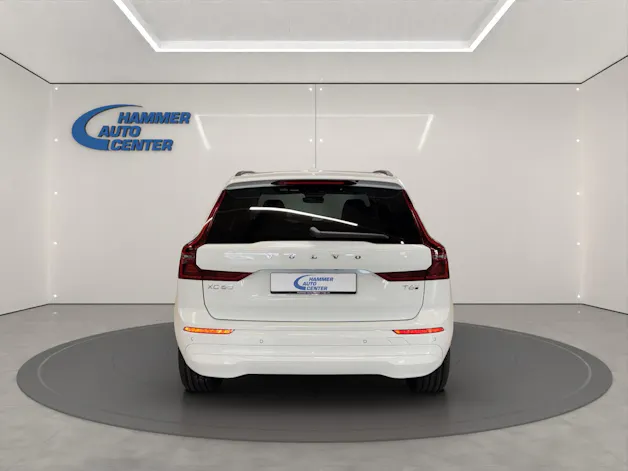 VOLVO XC60 2.0 T6 TE Core eAWD