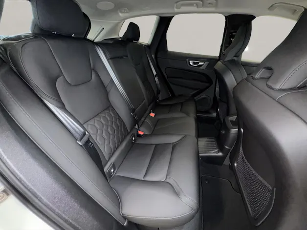 VOLVO XC60 2.0 T6 TE Core eAWD