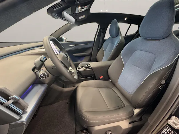 VOLVO EX30 P8 Ultra AWD
