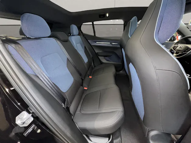 VOLVO EX30 P8 Ultra AWD
