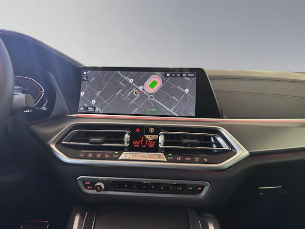 BMW X6 M50i