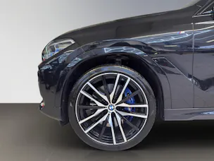BMW X6 M50i