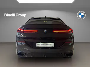 BMW X6 M50i