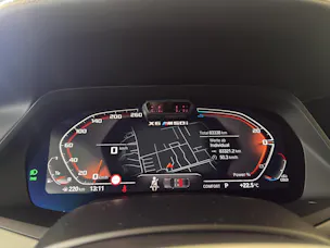BMW X6 M50i