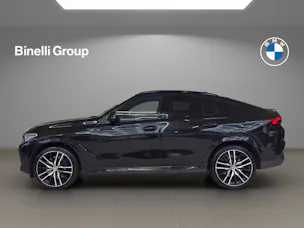 BMW X6 M50i