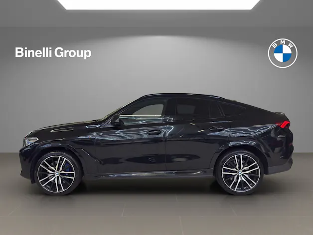 BMW X6 M50i