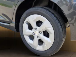 Suzuki Swift 1.2 Sakura Hybrid 4x4