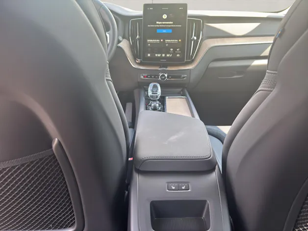 Volvo XC60 2.0 T6 TE Plus Dark eAWD