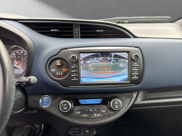 Toyota Yaris 1.5 VVT-i HSD Style