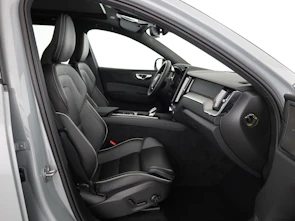 Fahrzeugbild VOLVO XC60 2.0 T6 TE Black Edition eAWD