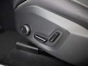 VOLVO XC60 2.0 T6 TE Black Edition eAWD