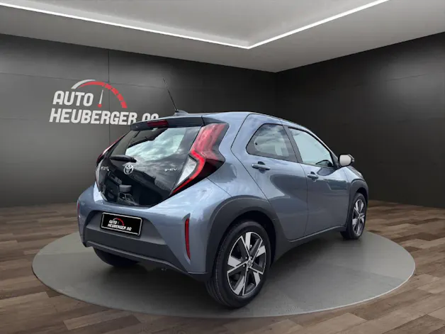 Toyota Aygo X 1.5 VVT-i HSD Comfort