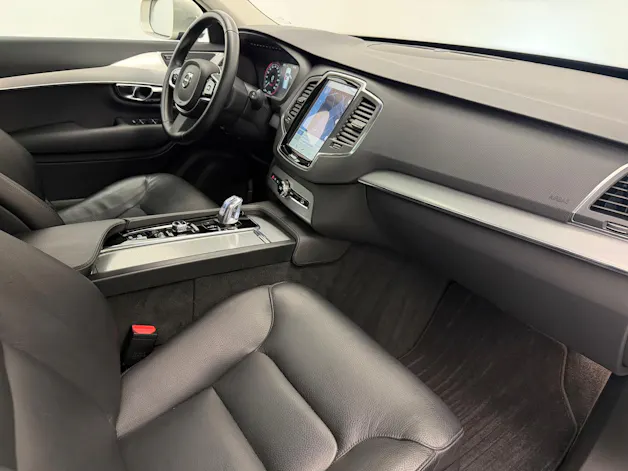 Volvo XC90 2.0 T8 TE Momentum 7P. AWD