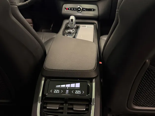 Volvo XC90 2.0 T8 TE Momentum 7P. AWD
