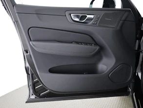 https://vehicle.imgix.net/4376497/60a2b362-038f-4e2b-9145-4bf5d681b47b.jpg