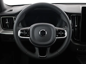 Fahrzeugbild VOLVO XC60 2.0 T6 TE Black Edition eAWD